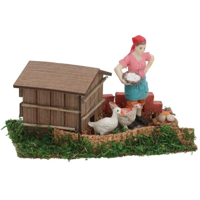 Scena žene i kokošinjca 15 x 10 x 8.5 cm