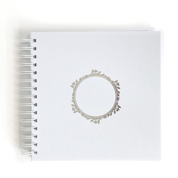 Album za ukrašavanje bijeli sa srebrnim tiskom DPAL-007