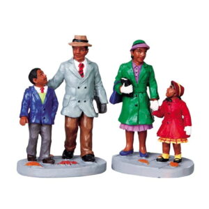 Lemax figurice odlazak u crkvu set 2 komada